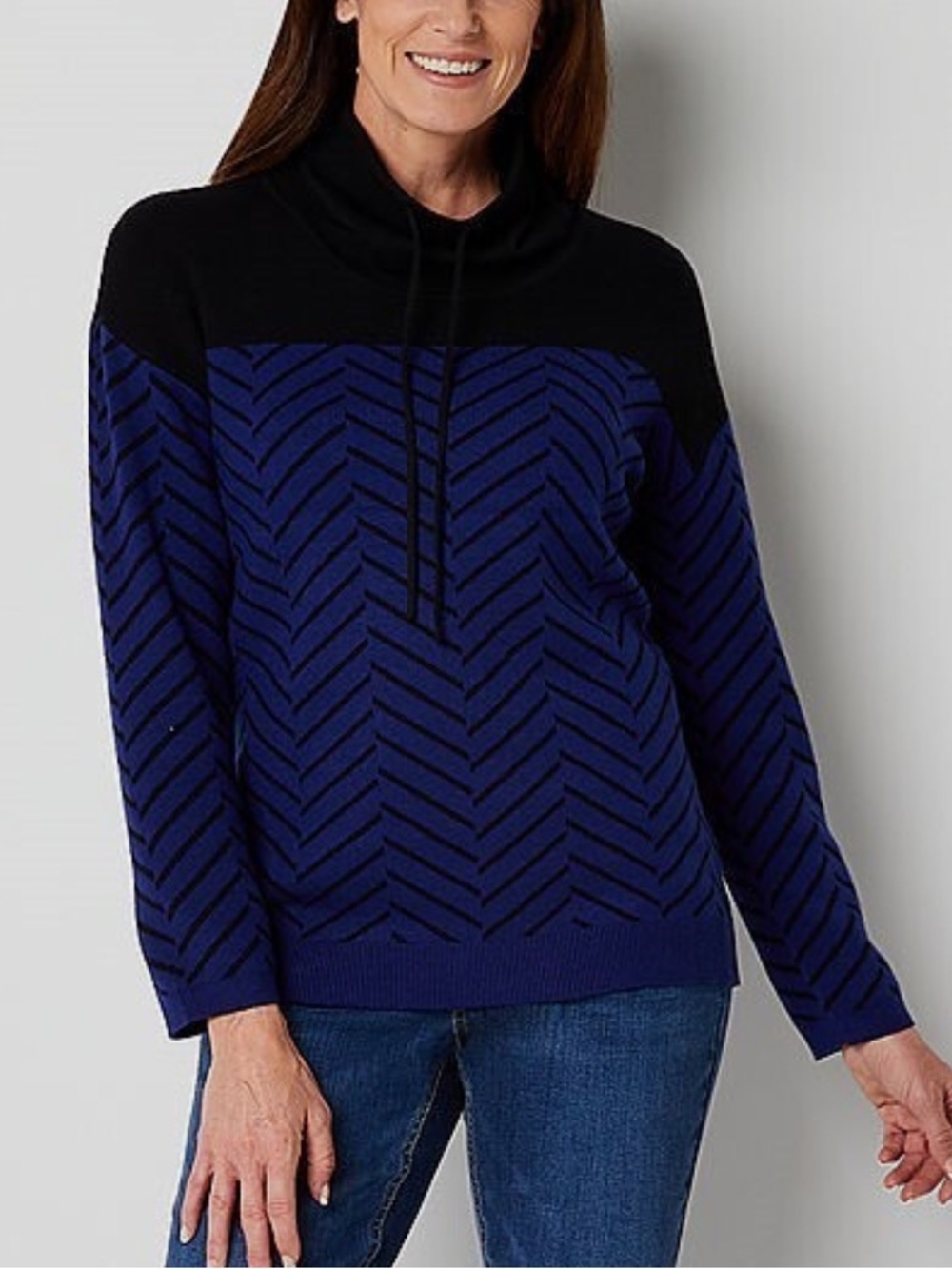 Women’s LIZ CLAIBORNE Blue Chevron Pattern Blue & black Cowl Neck Sweater